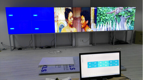 雅迅達55寸液晶拚接屏案例