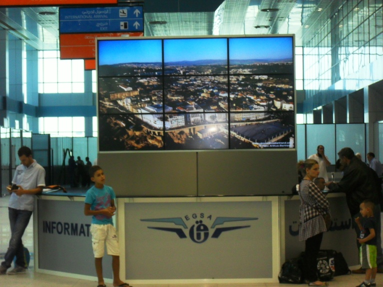 雅迅達液晶拚接係統